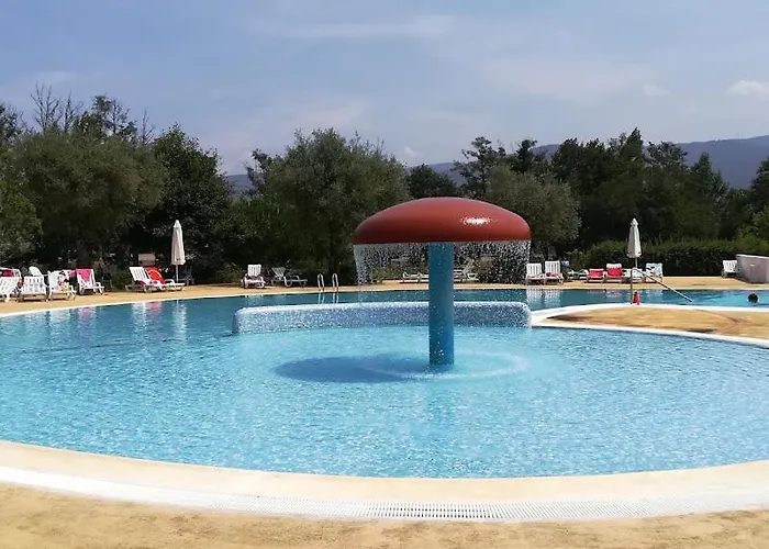 Beautiful House בית נופש מירנדה דו קורבו